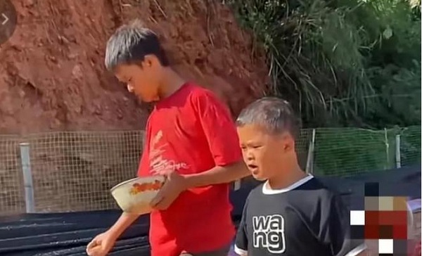 15岁小马云直言靠谁不如靠自己