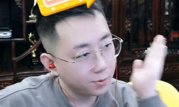 YY王小源急眼挂脸警告起诉
